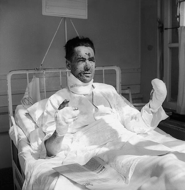 Emil Busenhart liegt im Kantonsspital Schaffhausen. Er wurde bei der Bombardierung Schaffhausens durch Glassplitter schwer verletzt.