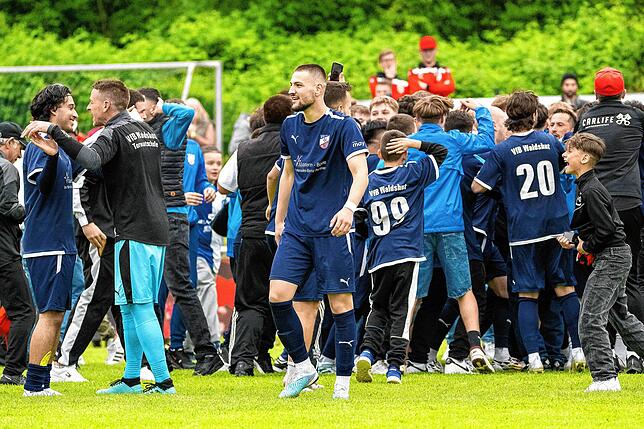 Bild 13: VfB Waldshut behält die Nerven am Elfmeterpunkt im Pokalfinale gegen FC Tiengen 08 &ndash; hier Fotos!
