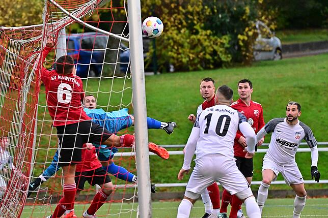 Bild 7: VfB Waldshut gewinnt beim SV Au-Wittnau mit 4:2 &ndash; und wir haben Bilder!