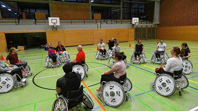 Bild 8: Wie funktioniert eigentlich Rollstuhlbasketball? Das zeigt Roland Blanke in Jestetten (mit Videos)