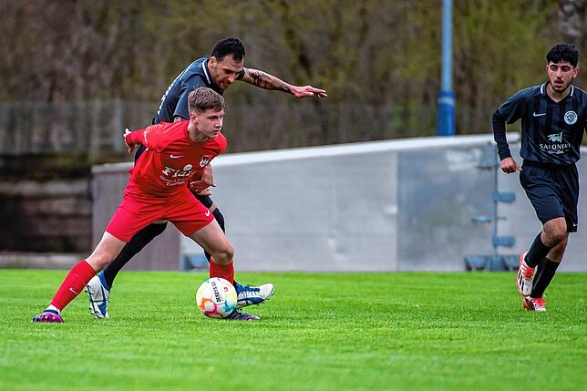 Bild 2: FC Tiengen 08 besiegt den FC Hochrhein mit 4:0 &ndash; und wir haben Bilder!