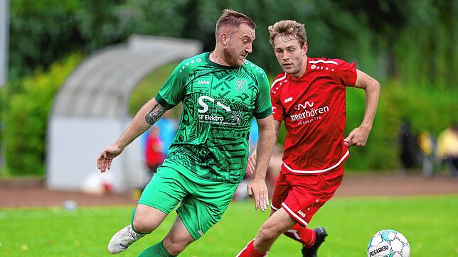 Nach sechs Jahren verlässt Erik Dukart (links) den TSV Aach-Linz und schließt sich dem Landesligisten FC Radolfzell an. In der ...