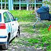 Woher kommt das Auto und wo ist der Fahrer? Seit zwei Monaten logiert ein Mann, dem Kennzeichen nach offenbar ungarischer Herkunft, auf ...