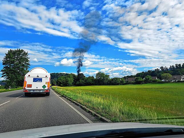 Bild 2: Wehr: Feuer auf der Mülldeponie - Bilder des Einsatzes auf dem Lachengraben