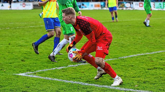 Bild : Robin Karcher, können Sie als Feldspieler aushelfen?