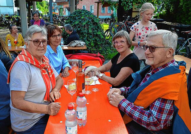 Bild 8: Feierabendhock beim Bermatinger Dorffest: Die schönsten Bilder