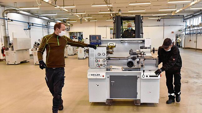 IMS Gear hat sein Ausbildungzentrum von Donaueschingen-Allmendshofen in das Technikzentrum des Unternehmens im Donaueschinger ...
