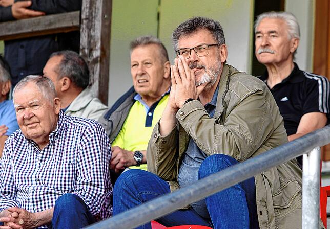 Bild 12: Die besten Bilder vom Verbandsliga-Verfolgerduell zwischen dem SC Pfullendorf und dem SV Linx!