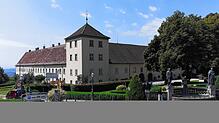 Schloss-Remisen