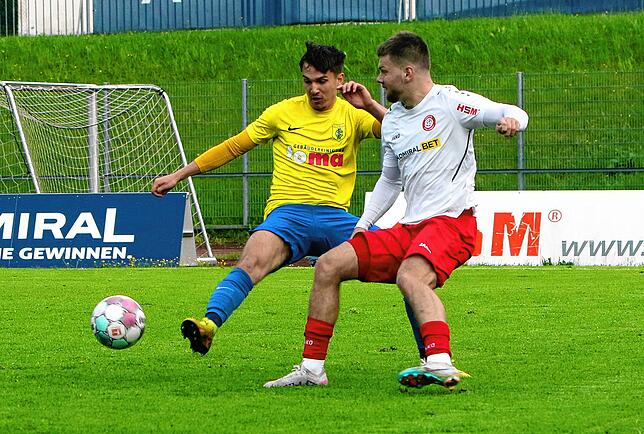 Bild 5: Die besten Bilder des Verbandsliga-Derbys zwischen dem SC Pfullendorf und dem FC Singen