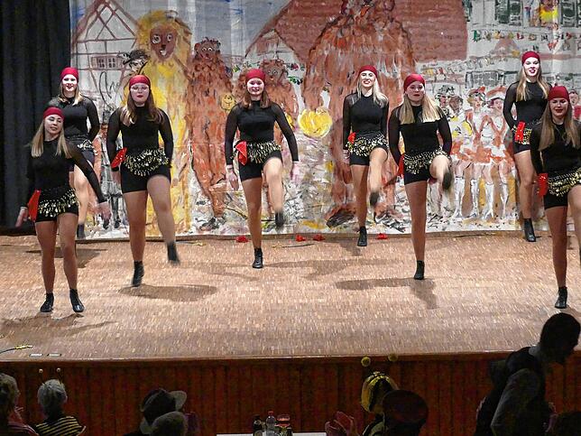 Bild 24: So bunt war der ‚Bär in der Bütt‘ in Bermatingen: Die besten Bilder vom traditionsreichen Event