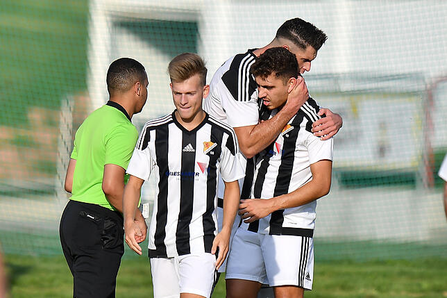 Bild 15: SV 08 Laufenburg kassiert mit 1:3 die erste Saisonniederlage beim SV Au-Wittnau &ndash; und wir haben die Bilder!