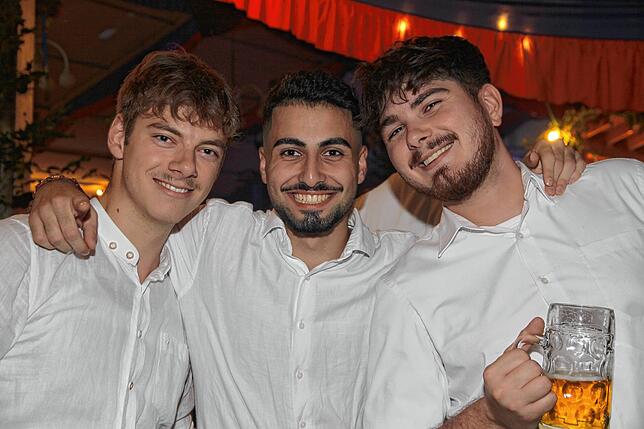 Bild 22: Die besten Bilder von der Partynacht beim Herbstfest in Honstetten