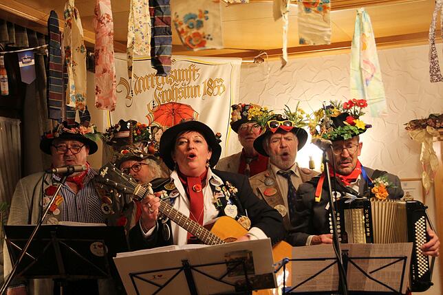 Bild 6: D&lsquo; Eschinger Fasnet goht los: Beste Stimmung bei der Finanzsitzung