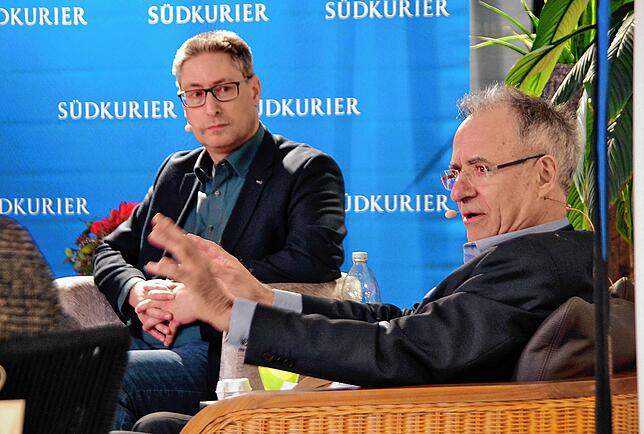 Bild 3: Bürgermeister, Schulleiterin, Mikrobiologe, Hausarzt, Kreishandwerksmeister &ndash; so lief die Livediskussion des SÜDKURIER in Villingen zur Coronakrise