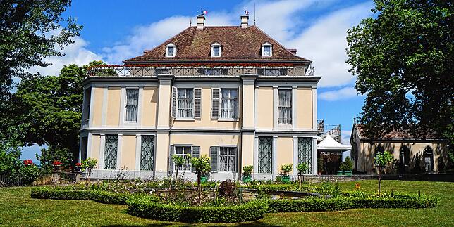 Das Napoleonschloss auf dem Arenenberg ist das historische Zentrum der Anlage.