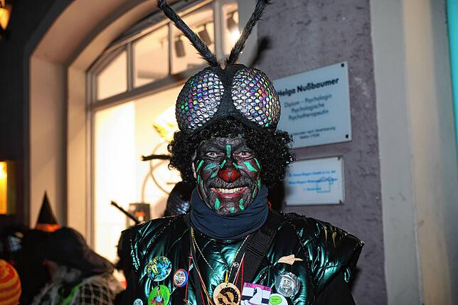 Bild 1: Konstanzer Straßenfasnacht 2025: Am Rosenmontag steigt die Stimmung nochmals