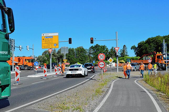 Bild 1: Friedrichshafen: B 31-neu freigegeben zwischen Immenstaad und Schnetzenhausen