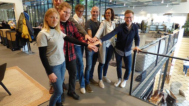 Hand in Hand für Nachhaltigkeit. In Markdorf vernetzen sich &bdquo;Fridays for Future&ldquo;-Jugendliche, die &bdquo;Parents for ...