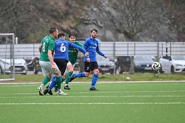 Bild 27: SG Mettingen/Krenkingen holt nach 0:3 noch ein 3:3 beim FC Zell – und wir haben Fotos!