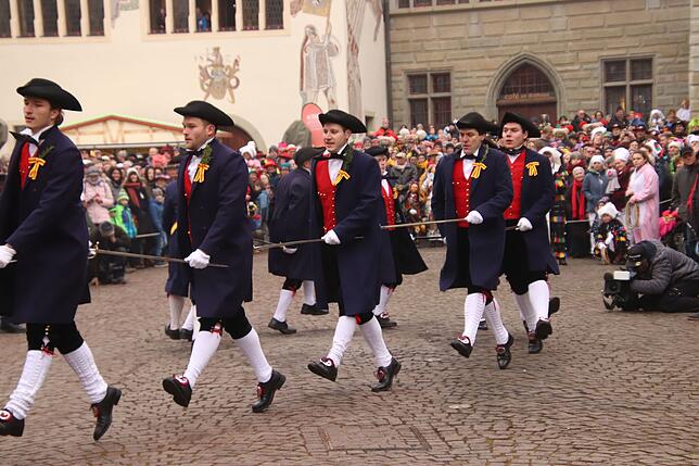 Bild 10: Schwerttanz beim Narrentag: In Bildern und Videos zum Nacherleben