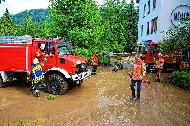 Eine Stunde Regen hatte am Donnerstagnachmittag in Stühlingen für Hochwasser gesorgt, das Pflegeheim In den Brunnenwiesen wurde von der ...