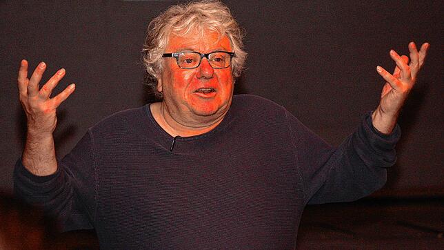 Geht es nach Christoph Nix, dem Intendanten des Konstanzer Stadttheaters, wird es bald wieder Aufführungen unter Einhaltung strenger ...
