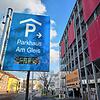 Das Wort &bdquo;Frei&ldquo; steht noch zu häufig auf dem Schild des neuen Parkhauses Am Gleis &ndash; zumindest wenn es nach den ...