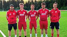 Hinterzartener Neuzugänge mit dem neuen Trainer-Duo (von links): Mike Ketterer (Trainer), Patrick Zähringer, Lukas Birkle, Bogdan Veres, ...