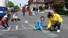 Michaela Braun engagierte sich auch im Mai 2024 bei der Gewerbemeile in Bermatingen, bei der die Schule einen Flohmarkt, Info- sowie ...