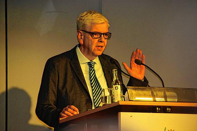 „Es ist wichtig, junge Arbeitskräfte zu bekommen und sie zu halten, dafür ist es nötig, bezahlbaren Wohnraum zu schaffen“, Olaf Wübbe, ...