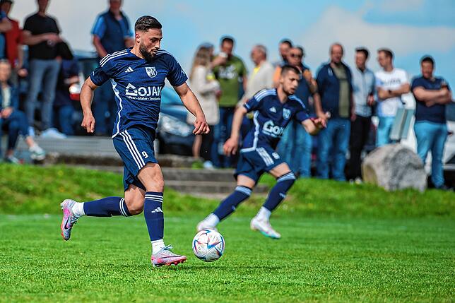 Bild 31: FC Schlüchttal gewinnt Spitzenspiel gegen SV Blau-Weiß Murg mit 2:1 &ndash; und wir haben Bilder!