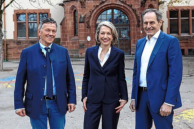 Die Gründer der Immobiliengesellschaft Rheinmarken GmbH in Waldshut (von links): Geschäftsführer Lutz Peters, Geschäftsführerin und ...