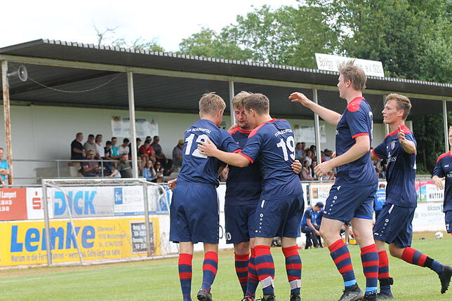 Bild 23: Sieg des FC Schlüchttal bei der Spvgg. Wutöschingen ist nur noch für die Galerie &ndash; aber wir haben die Bilder!