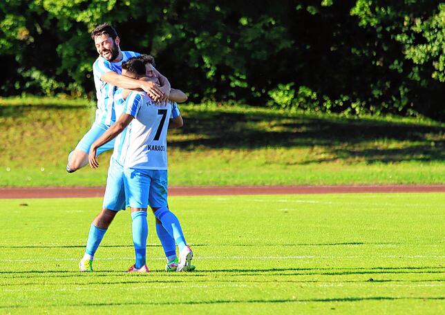 Bild 2: Die besten Bilder der Partie zwischen Anadolu und Steißlingen
