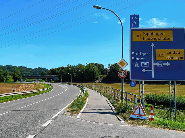 Bild 20: Alarm an der A98 bei Stockach: Biber, Millionen Liter Wasser und Blackout-Gefahr