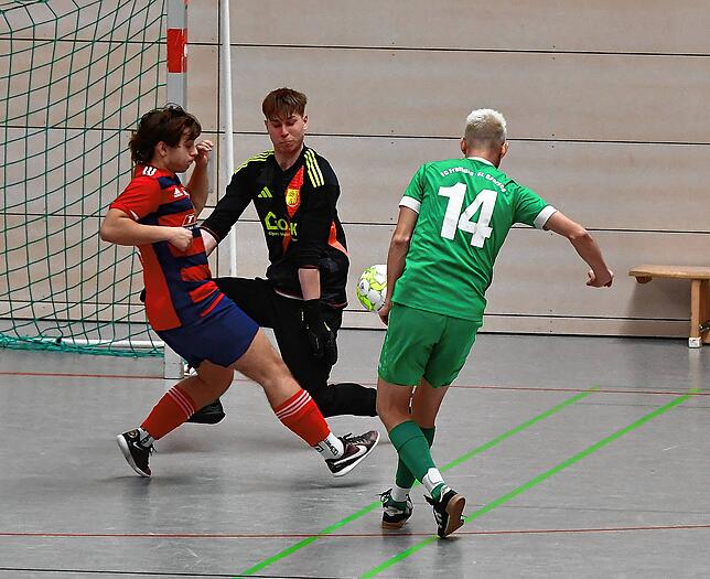 Bild 21: SC Niederhof/Binzgen unterliegt FC Freiburg-St. Georgen im Futsal-Halbfinale – und wir haben Fotos!