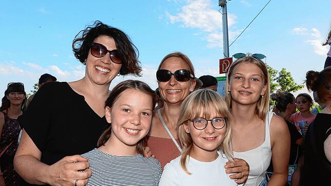 Bild 3: Lea und Lotte verzaubern das Publikum auf dem Hohentwiel &ndash; Bilder von Lea Teil 1