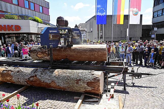 Bild 27: Tausende feiern St. Georgens neue Stadtmitte