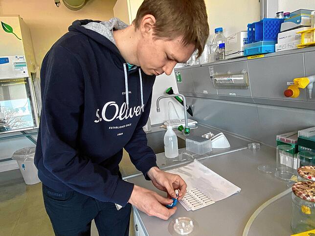 Der Villinger Oliver Riester tüfelt an seiner Erfindung.