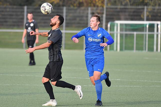 Bild 13: FC Hochrhein düpiert den TuS Efringen-Kirchen mit einem 3:1-Sieg im Rebland &ndash; und wir haben Bilder!
