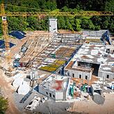 August 2019: Die Verantwortlichen des Betriebs, der die Modernisierung des Bads im Juli 2015 durchgeführt hat, werden wegen fahrlässiger ...