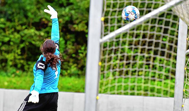 Bild 13: FC Weizen und SG Hochrhein/Geißlingen holen beim 2:2 ihre ersten Punkte – und wir haben Fotos!