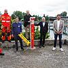 Clemens Menge und Peter Augustyniak (beide DLRG), Christopher Fuhrhop (Restube-Erfinder), Baubürgermeister Karl Langensteiner-Schönborn, ...