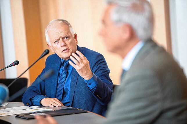 In seiner Stadt war die Krawallnacht. Stuttgarts OB Fritz Kuhn hält vom Palmer-Brief aber nichts, er würde ihn auch nicht unterschreiben.