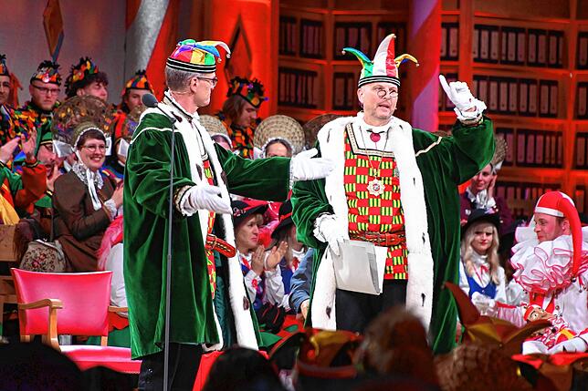 Ein erbittertes Duell lieferten sich auch in diesem Jahr Kläger Wolfgang Reuther und Fürsprech Michael Nadig.
