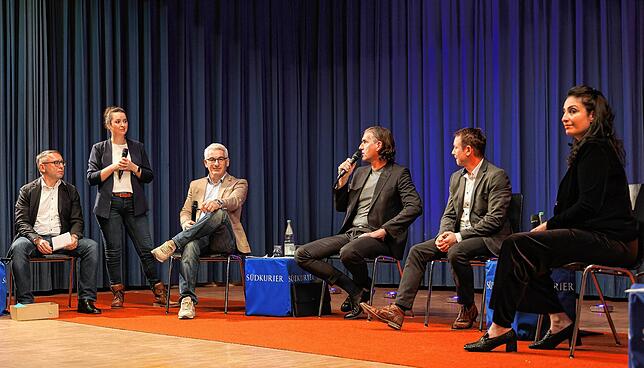 Podiumsdiskussion in der Höri-Halle.