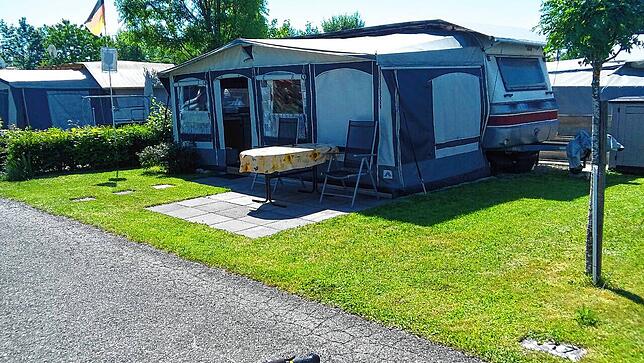 So sahen die Dauercamperplätze auf dem Wirthshof vor dem Unwetter Ende Juni aus. Viele Dauercamper hatten sich seit vielen Jahren dort ...