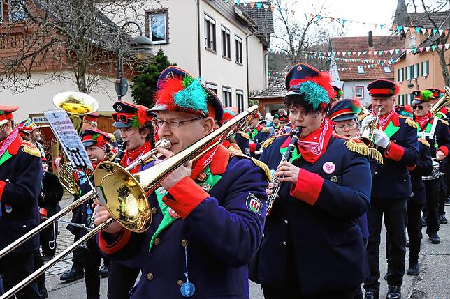 Bild 27: So schön ist der Fasnetmentigs-Umzug in Unterkirnach