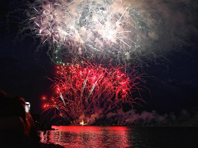 Bild 3: Bilder vom Feuerwerk beim Seehasenfest